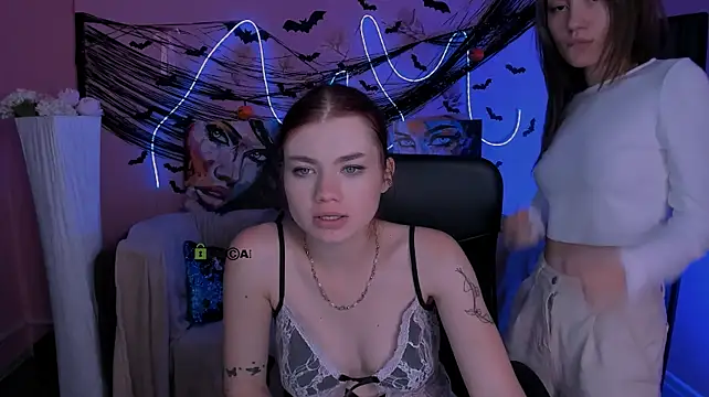 הופעת וובקאם של isabel_wave