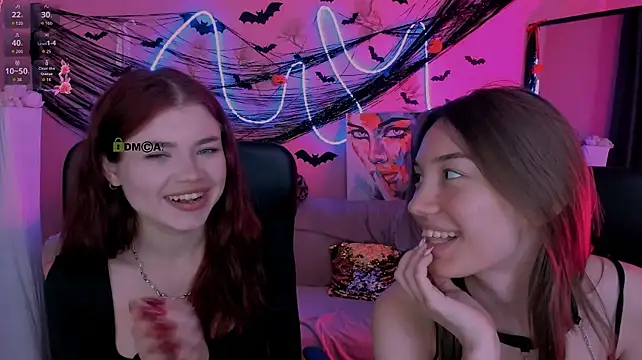 isabel_wave Show Webcam