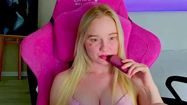 Shawty_Mia's Live XXX Chat