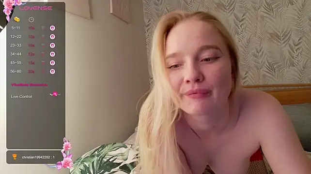 Shawty_Mia Webcam Show