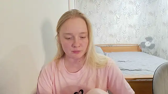 Shawty_Mia – Live XXX-chat