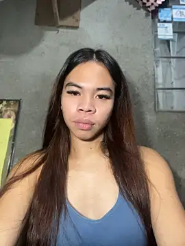 kierra_fox Show in webcam