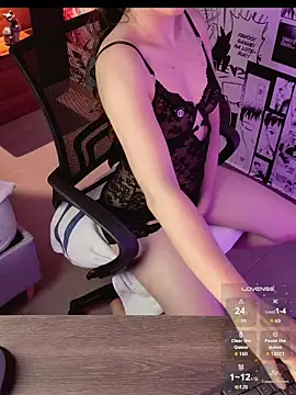 Chat +18 de milena_kiitty ao vivo