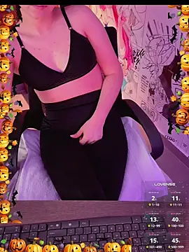 milena_kiitty's Live XXX Chat