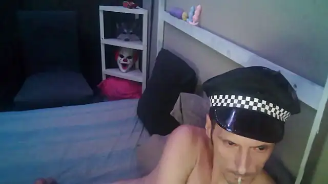 acab_bdsm: διαδικτυακό σόου στην κάμερα