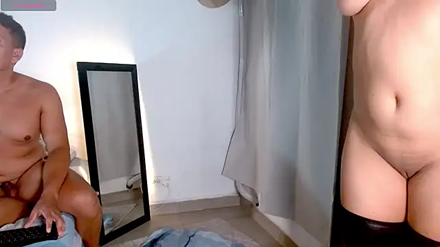 Mia_sexylatinn Webbikameraesitys
