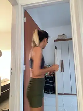 sabrinaneves' Live XXX Chat