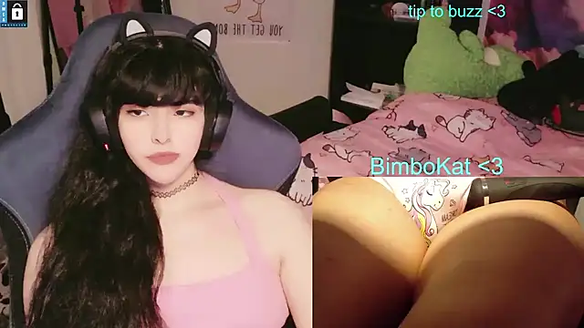 Show modela BimboCat na web-kameri