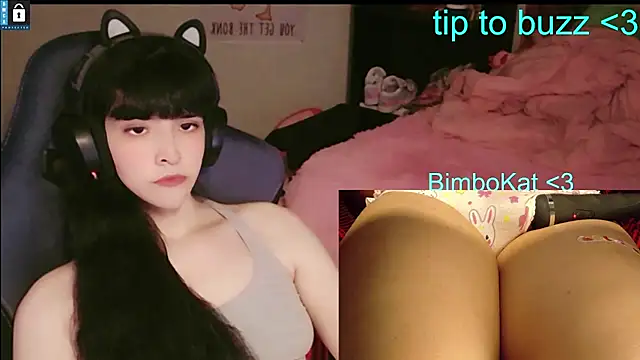 Show modela BimboCat na web-kameri