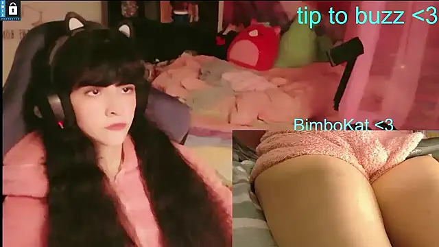 Show modela BimboCat na web-kameri