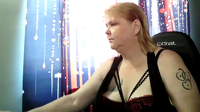 Sylviastar46 Show Webcam
