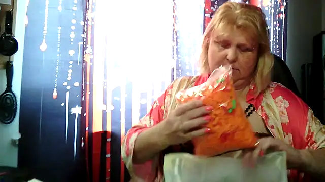 Show modela Sylviastar46 na web-kameri