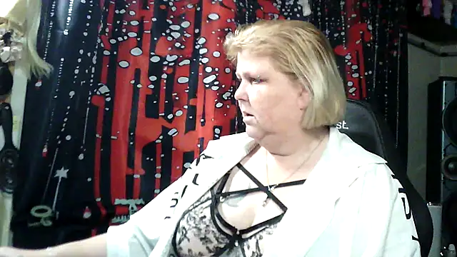 Sylviastar46 Webcam Show