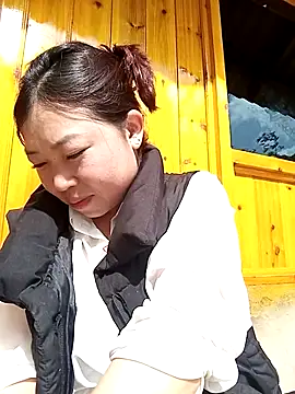 julybe – webcam-show