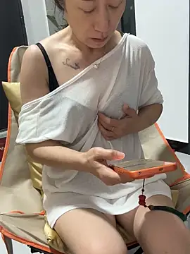 aniani11 网络视讯表演