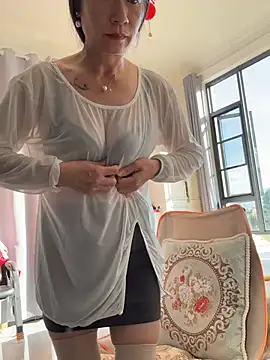 aniani11 Show in webcam