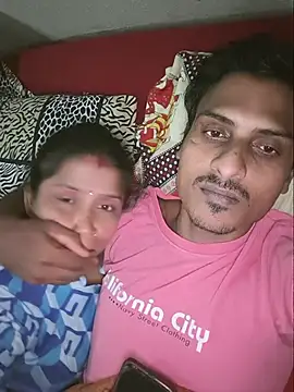 Priyadiwaniのウェブカメラショー