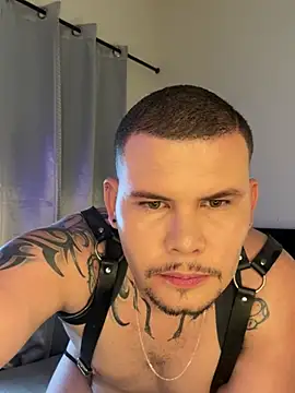 Show modela alejo_jordan28 na web-kameri