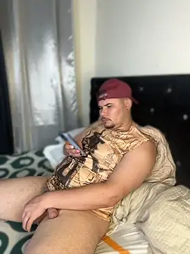 הופעת וובקאם של alejo_jordan28