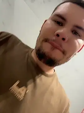 Pokazy przed kamerką – alejo_jordan28