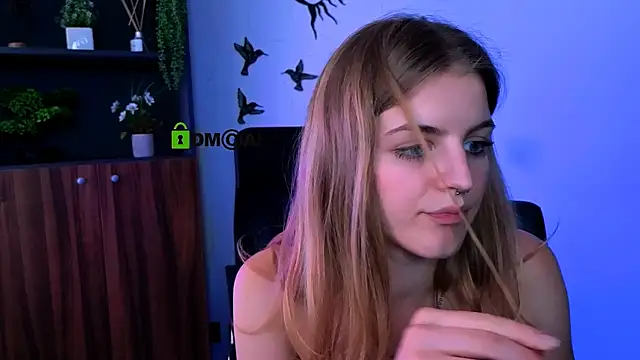 lisa_dark_'s Webcam Show