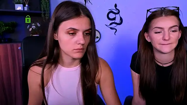 Webkamerov á show lisa_dark_