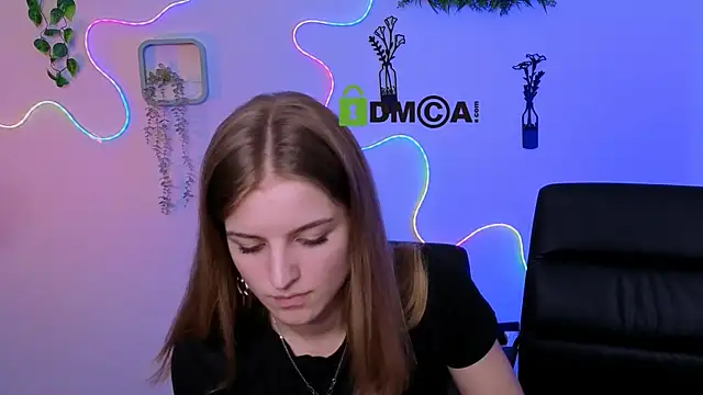 lisa_dark_'s Webcam Show
