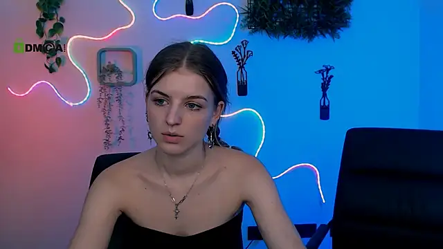 lisa_dark_: διαδικτυακό σόου στην κάμερα