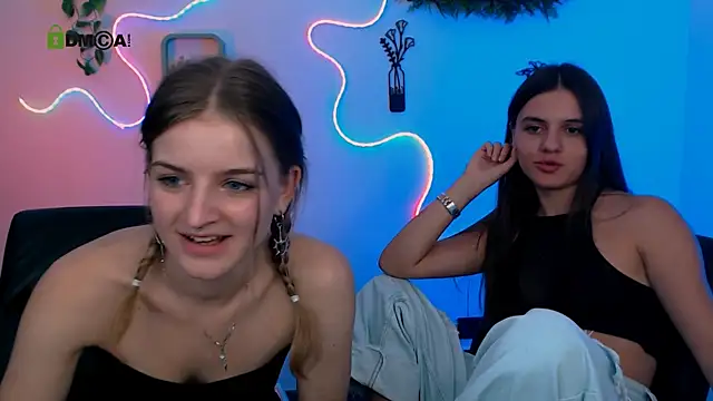 הופעת וובקאם של lisa_dark_