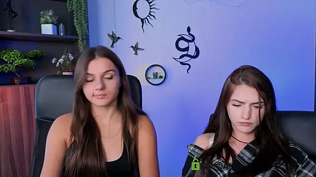 lisa_dark_n Webbikameraesitys