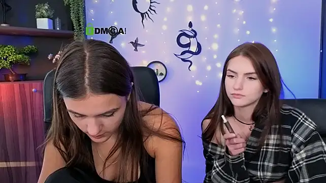 lisa_dark_n Webbikameraesitys