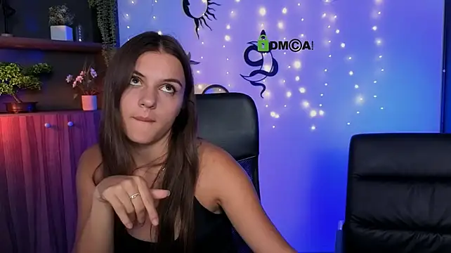 lisa_dark_ Adlı Modelin Web Kamerası Şovu