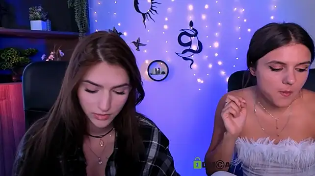 lisa_dark_'s Live XXX Chat