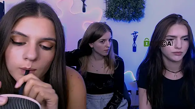 Webkamerová show lisa_dark_