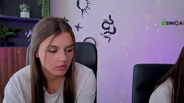 عرض كام lisa_dark_