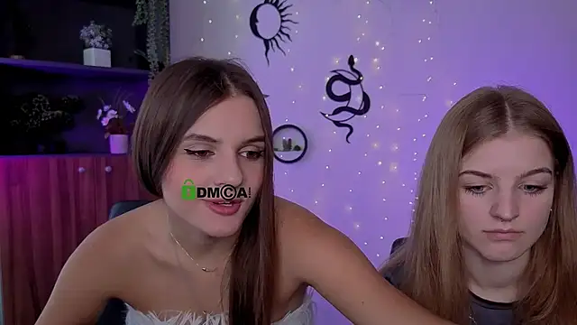 Show modela lisa_dark_ na web-kameri