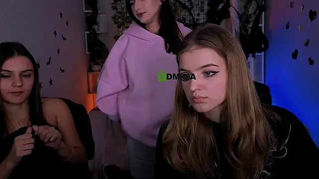 lisa_dark_: απευθείας συνομιλία ΧΧΧ