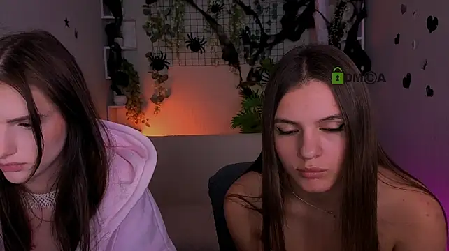 lisa_dark_ Adlı Modelin Web Kamerası Şovu