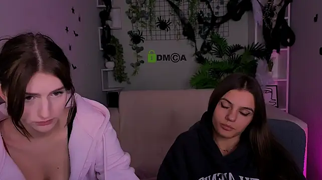 lisa_dark_ – Kamerová šou