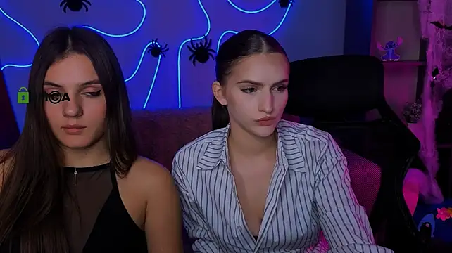lisa_dark_'s Webcam Show