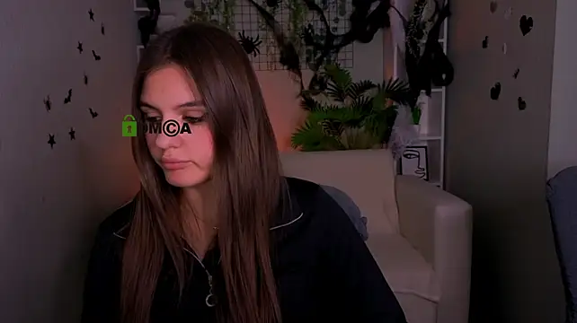 lisa_dark_n Webbikameraesitys