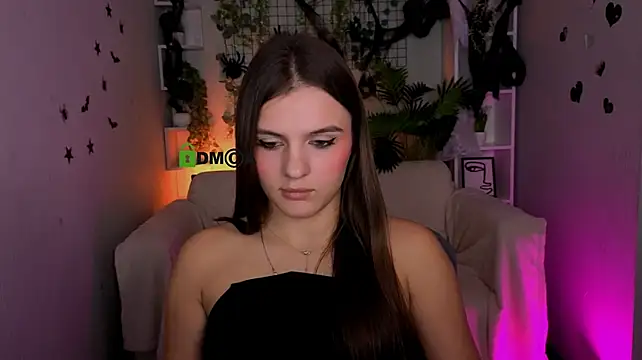Pokazy przed kamerką – lisa_dark_