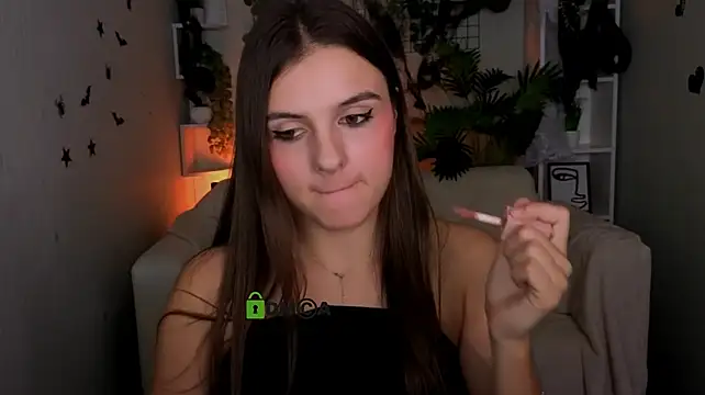 lisa_dark_'s Live XXX Chat