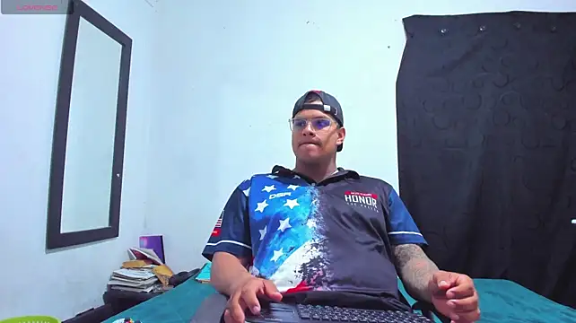 LucasAndHotbunny Pertunjukan Webcam