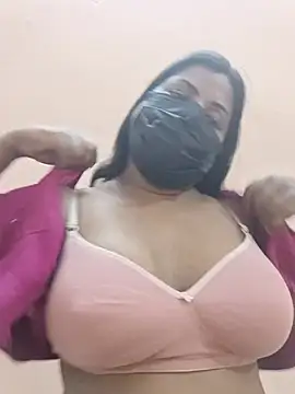 הופעת וובקאם של Tamil_Milf
