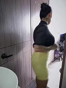 عرض كام Natural_BIGASS_Nina