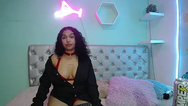 Онлайн чат XXX valeria_martinez19