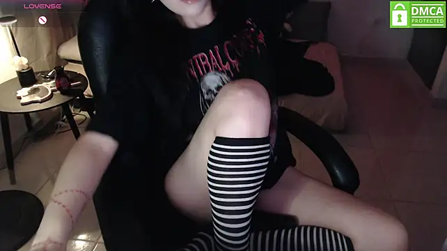 just_meko Show in webcam