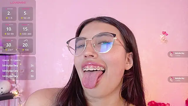 Valk_submissive's Live XXX Chat