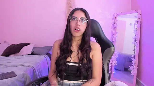 Chatroom XXX en direct de Valk_submissive